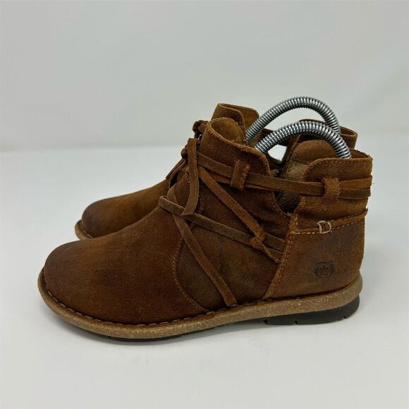 Born Women's Brown Leather Scrappy Flat Ankle Booties Size 6 Distressed Zip - Picture 8 of 15